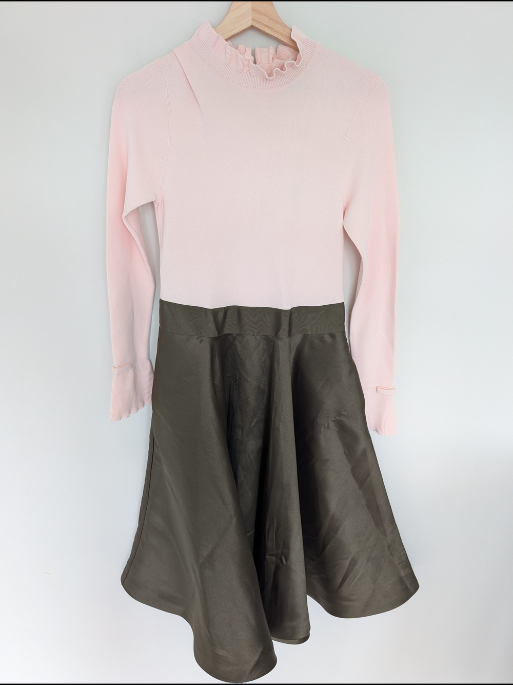 Ted Baker Zadi Knitted Frill Full Skirt Dress Size 2/US 6 Khaki Pink Green NWT - Picture 2 of 15